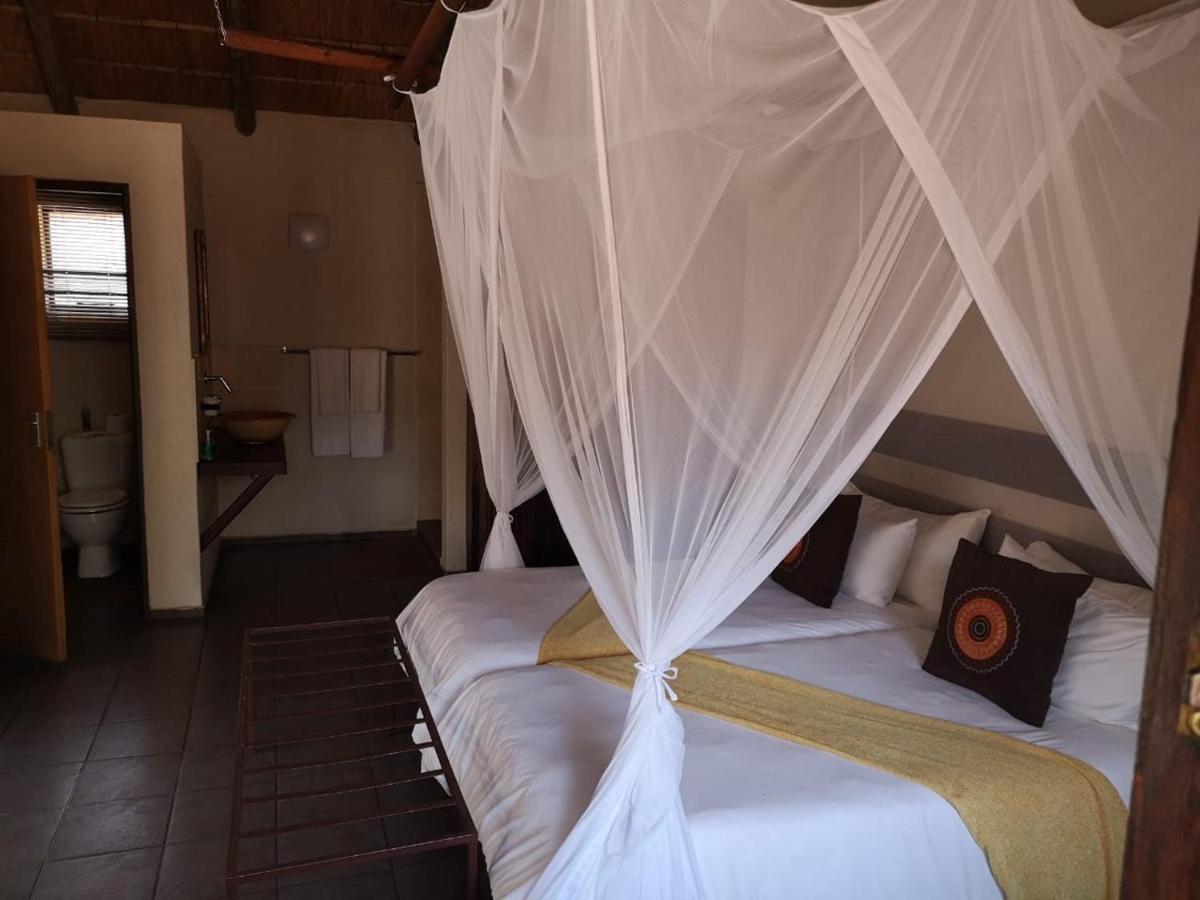 Boulders Safari Lodge มาเลเลน ภายนอก รูปภาพ